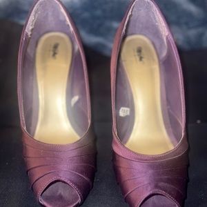 Plum stain heels